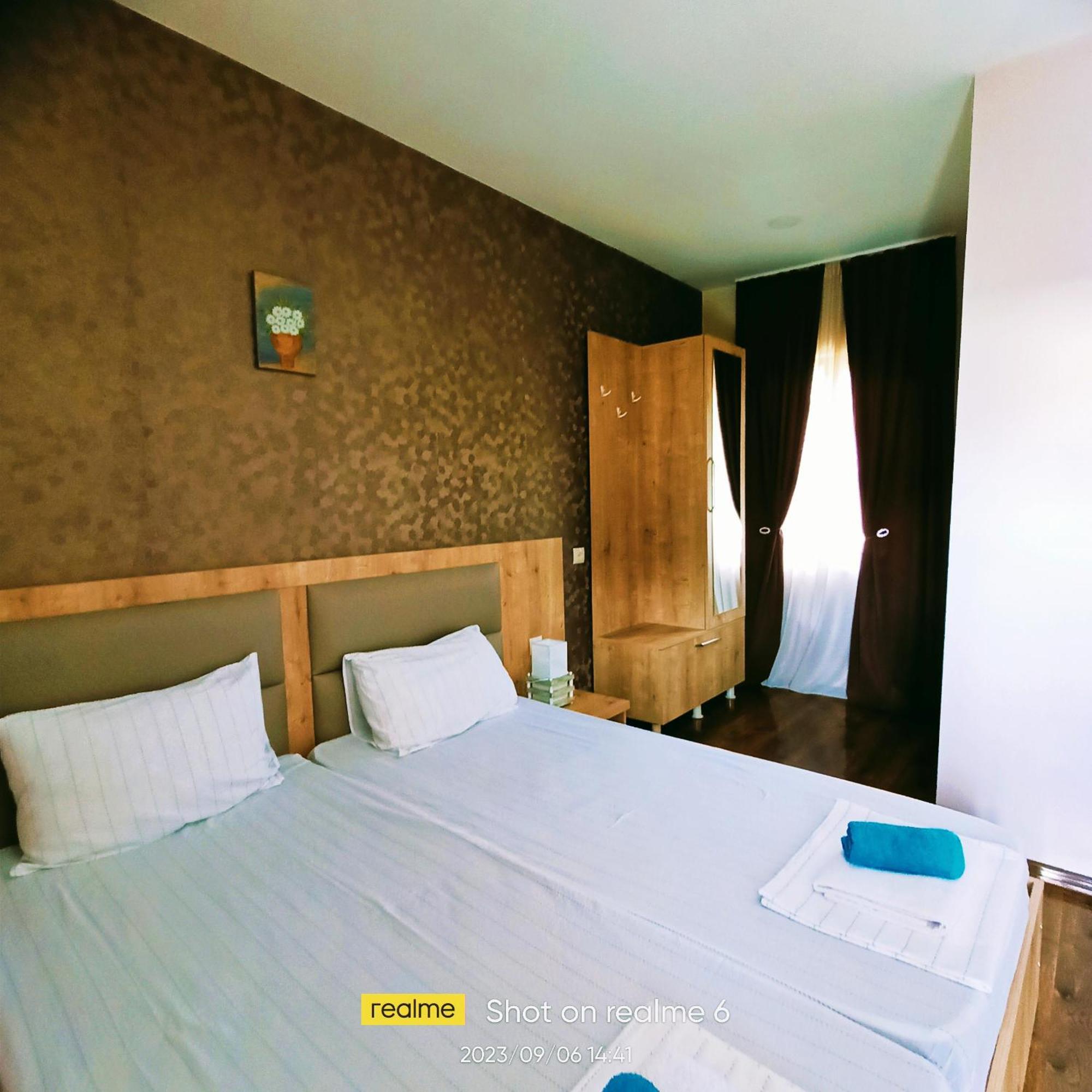 House B&B Mestia Extérieur photo