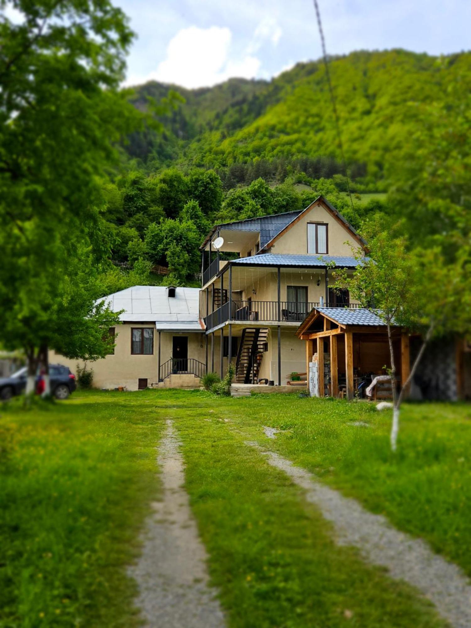 House B&B Mestia Extérieur photo